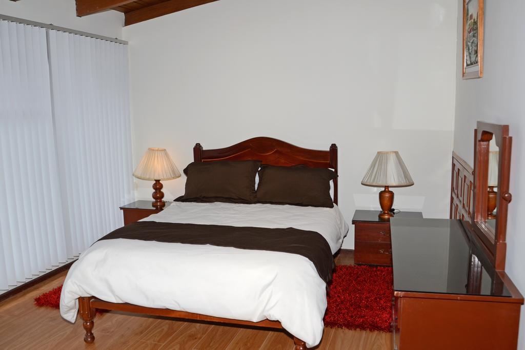 Aparthotel Amaranta Кіто Екстер'єр фото